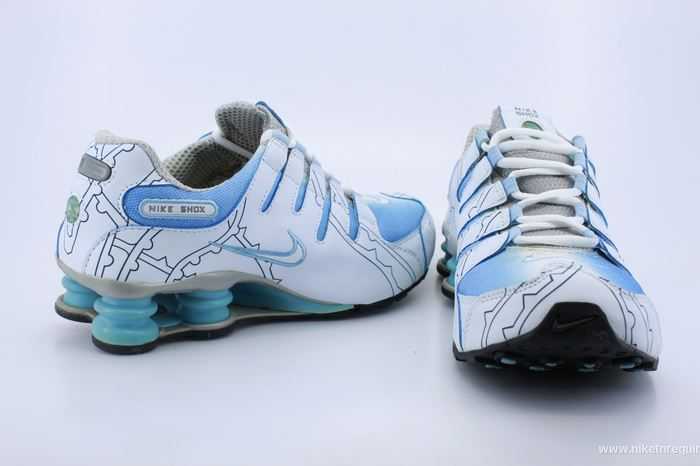blanc et bleu baskets Nike Shox (1)